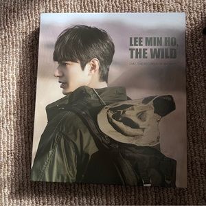 LEEMINHO THE WILD PHOTOBOOK + CARD+ HOLDER